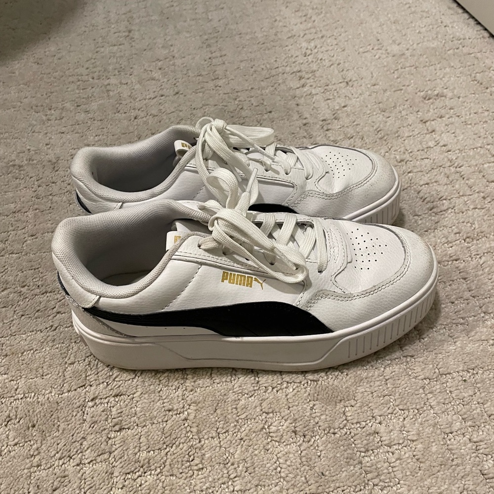 PUMA Women’s Smash Platform V3 Sneakers